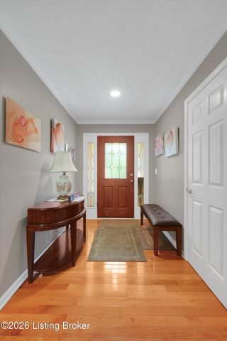 2005 Manning Pl, La Grange, KY 40031