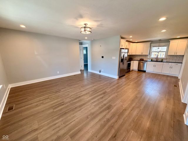 314 Mill Springs, Fillmore, IN 46128