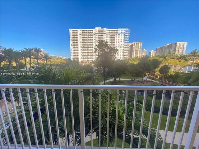 2801 NE 183rd Street 310W, Aventura, FL 33160