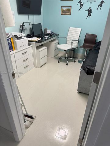 2801 NE 183rd Street 310W, Aventura, FL 33160
