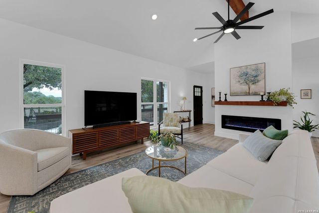 1174 Desiree, Canyon Lake, TX 78133