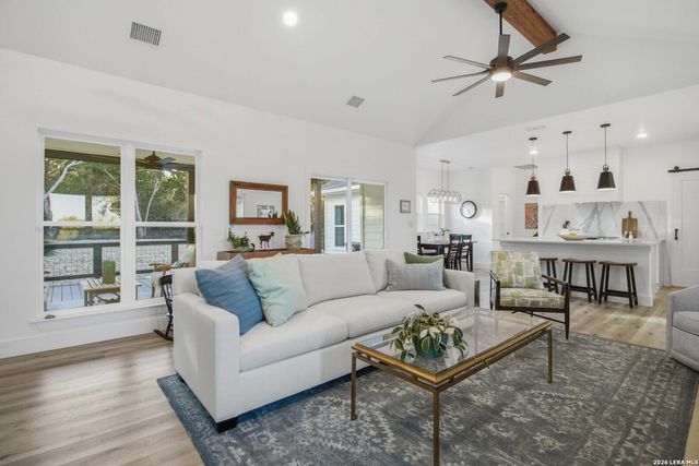 1174 Desiree, Canyon Lake, TX 78133