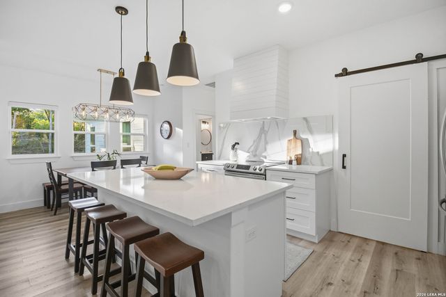 1174 Desiree, Canyon Lake, TX 78133