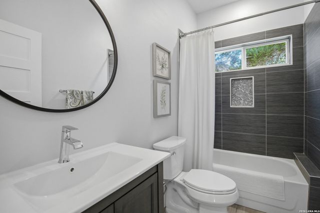 1174 Desiree, Canyon Lake, TX 78133