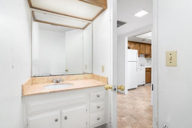 9853 Genesee Ave Avenue, San Diego, CA 92121