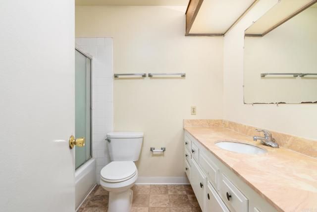 9853 Genesee Ave Avenue, San Diego, CA 92121