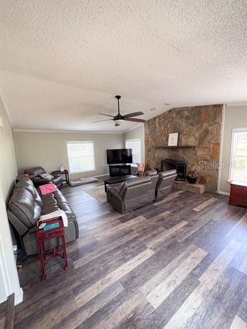 12601 DOUBLE RUN RD, Astatula, FL 34705