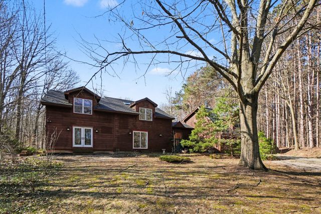6570 145th Avenue, Laketown Twp, MI 49423