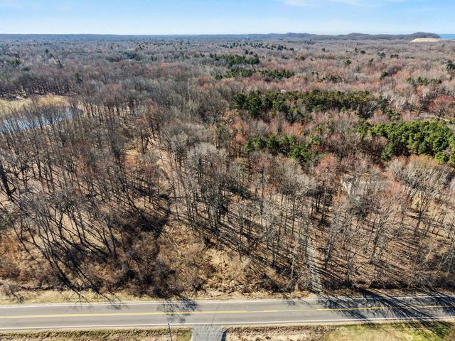 6570 145th Avenue, Laketown Twp, MI 49423