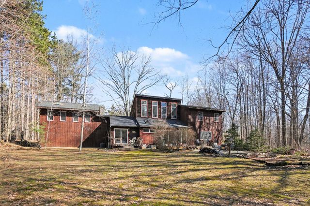 6570 145th Avenue, Laketown Twp, MI 49423