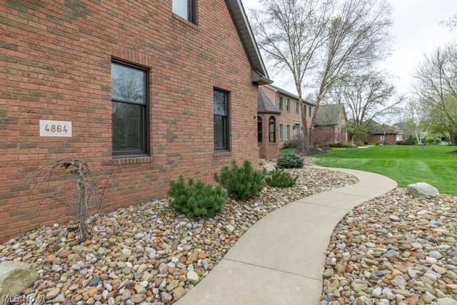 4864 Armandale Avenue NW, Canton, OH 44718
