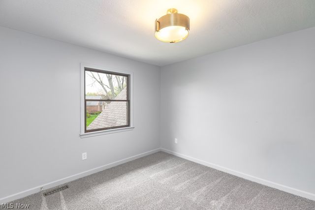 4864 Armandale Avenue NW, Canton, OH 44718