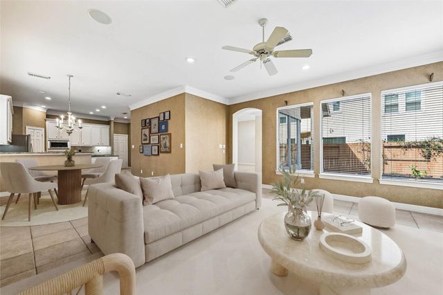 1119 Gardencrest Lane, Houston, TX 77077