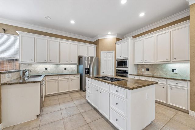 1119 Gardencrest Lane, Houston, TX 77077