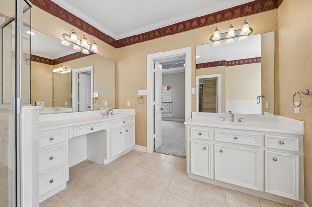 1119 Gardencrest Lane, Houston, TX 77077