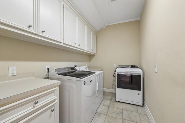 1119 Gardencrest Lane, Houston, TX 77077