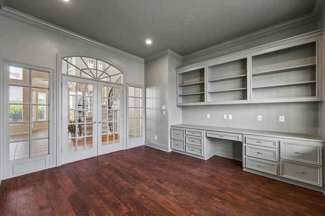 1119 Gardencrest Lane, Houston, TX 77077