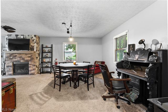 7160 Strausser Street NW, North Canton, OH 44720