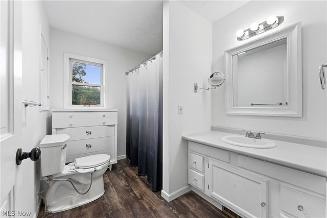 7160 Strausser Street NW, North Canton, OH 44720
