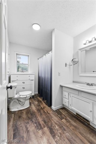 7160 Strausser Street NW, North Canton, OH 44720