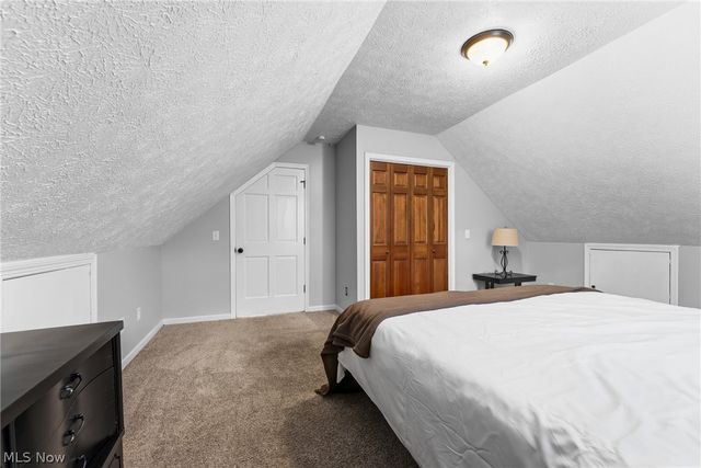 7160 Strausser Street NW, North Canton, OH 44720