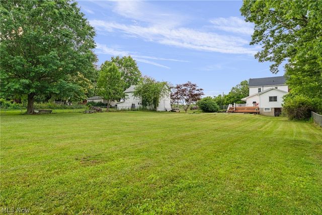 7160 Strausser Street NW, North Canton, OH 44720