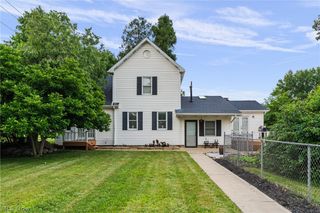 7160 Strausser Street NW, North Canton, OH 44720