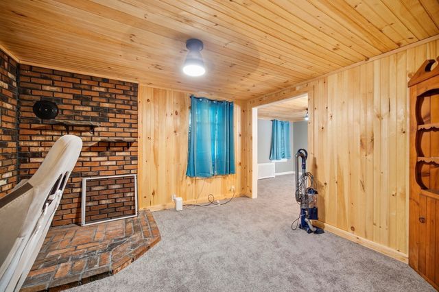 333 Nottingham St, Springfield, MA 01104