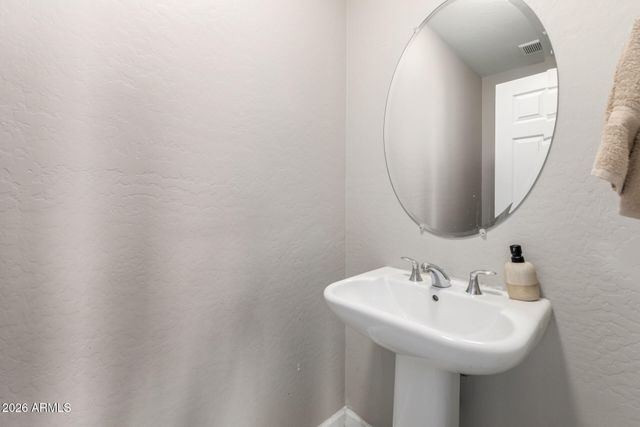 2252 W CENTRAL Avenue, Coolidge, AZ 85128