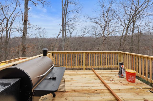 1465 Buchanon Dr, Clarksville, TN 37042