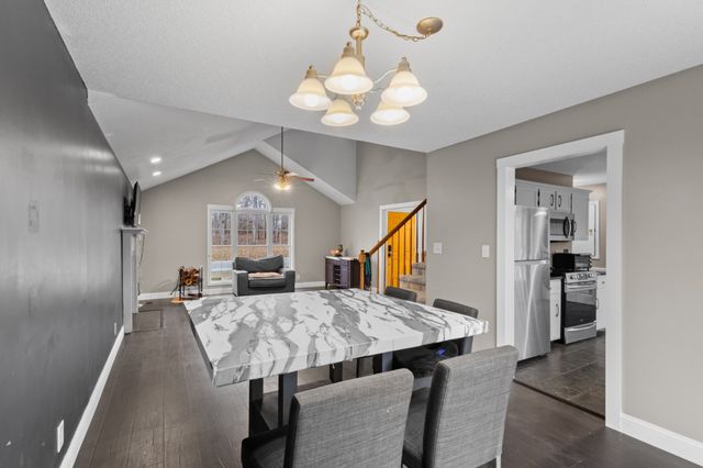 1465 Buchanon Dr, Clarksville, TN 37042