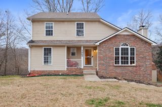 1465 Buchanon Dr, Clarksville, TN 37042
