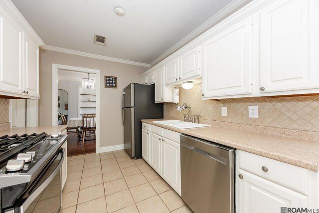 226 Oak St, Denham Springs, LA 70726