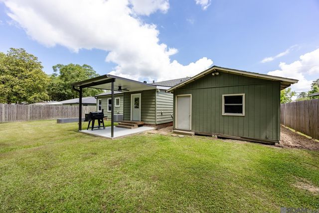 226 Oak St, Denham Springs, LA 70726