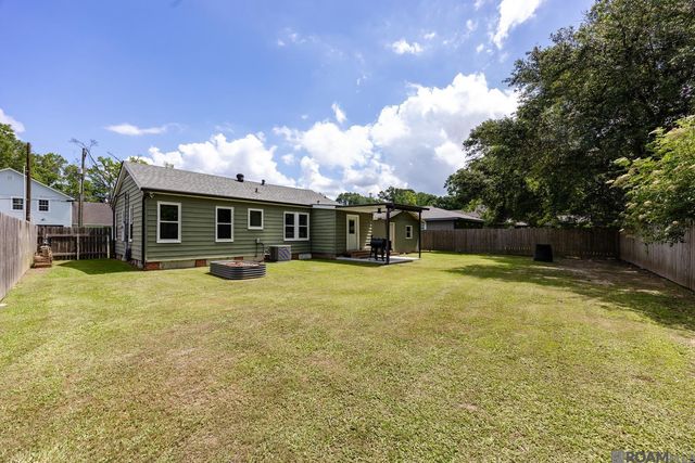 226 Oak St, Denham Springs, LA 70726