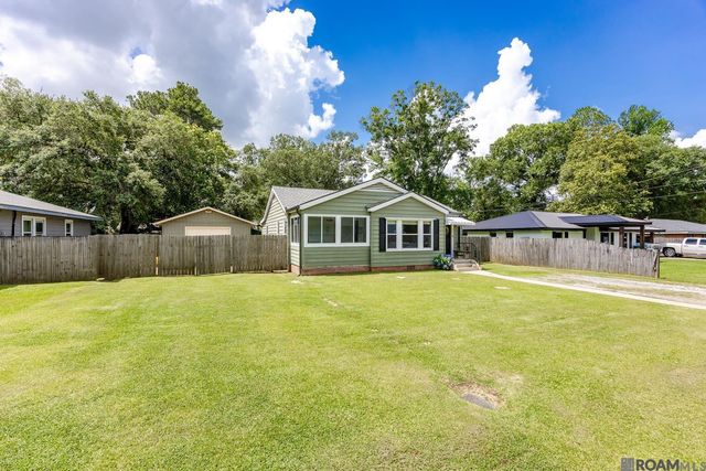 226 Oak St, Denham Springs, LA 70726