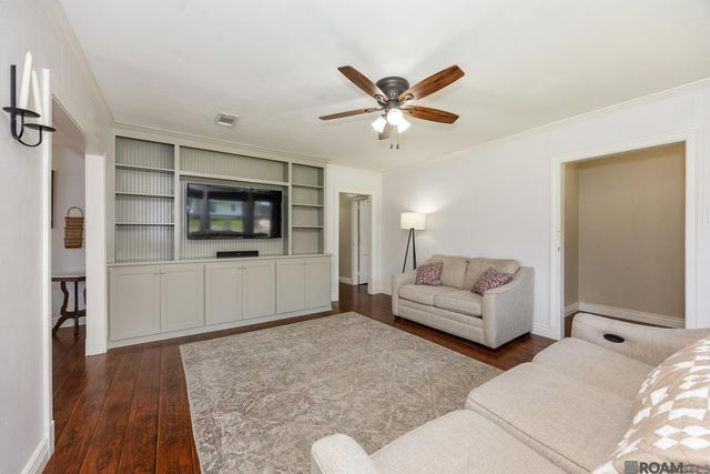 226 Oak St, Denham Springs, LA 70726
