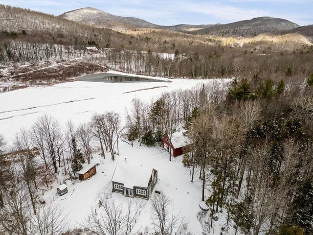 1638 West County Road, Calais, VT 05648