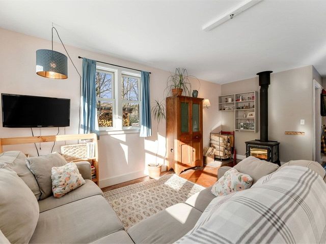 1638 West County Road, Calais, VT 05648