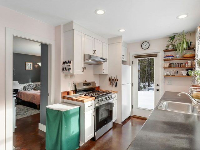 1638 West County Road, Calais, VT 05648