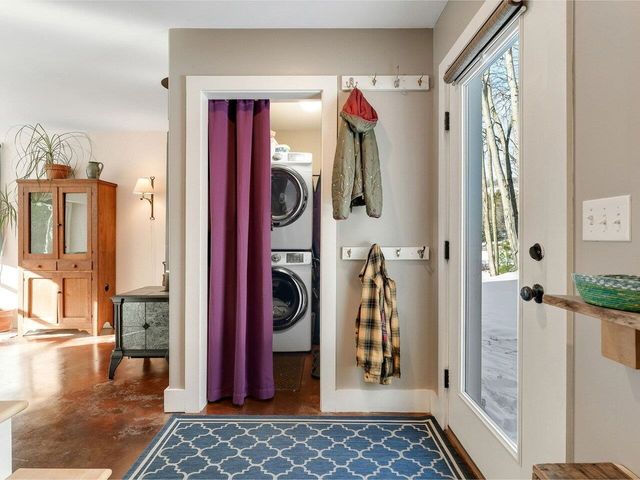 1638 West County Road, Calais, VT 05648