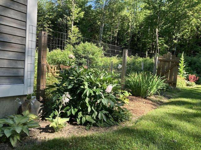 1638 West County Road, Calais, VT 05648