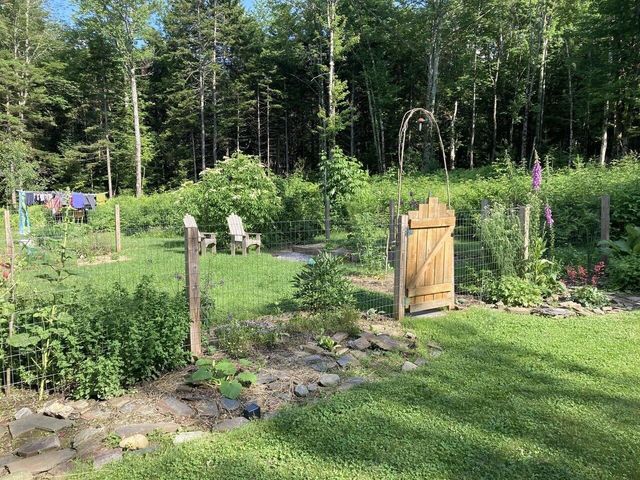 1638 West County Road, Calais, VT 05648