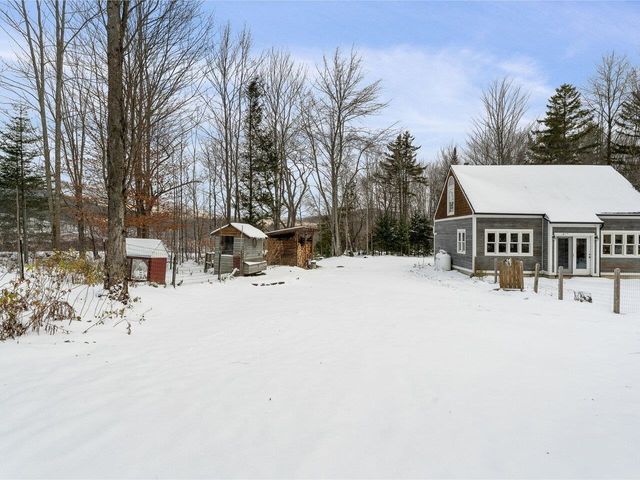 1638 West County Road, Calais, VT 05648