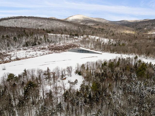 1638 West County Road, Calais, VT 05648