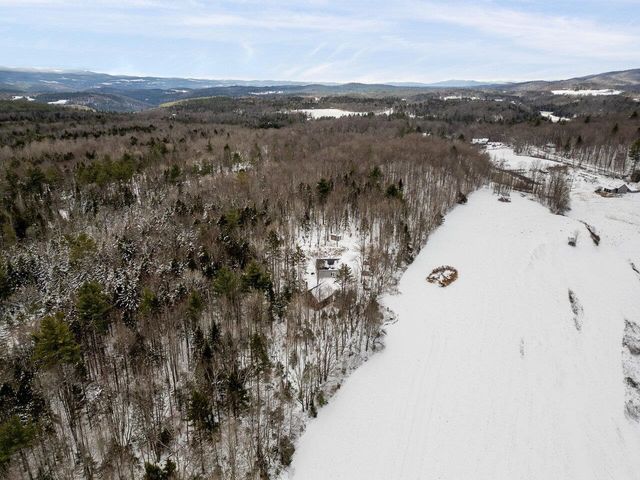 1638 West County Road, Calais, VT 05648