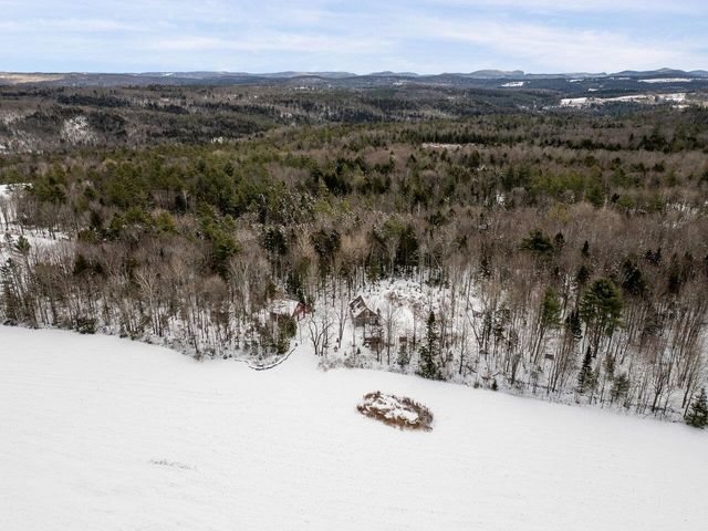 1638 West County Road, Calais, VT 05648