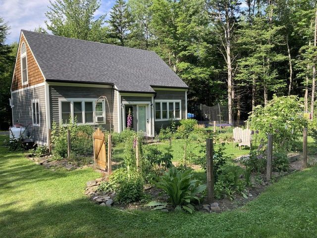 1638 West County Road, Calais, VT 05648