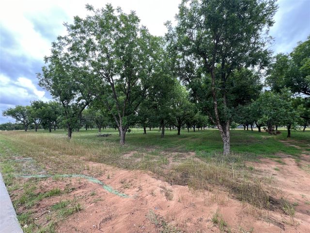 3107 E Landings South, Granbury, TX 76049