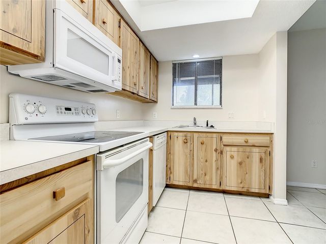 232 N RIDGEWOOD AVENUE G41, Edgewater, FL 32132